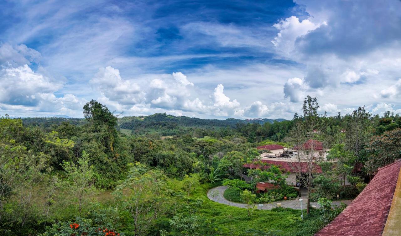 Отель Club Mahindra Madikeri, Coorg Экстерьер фото
